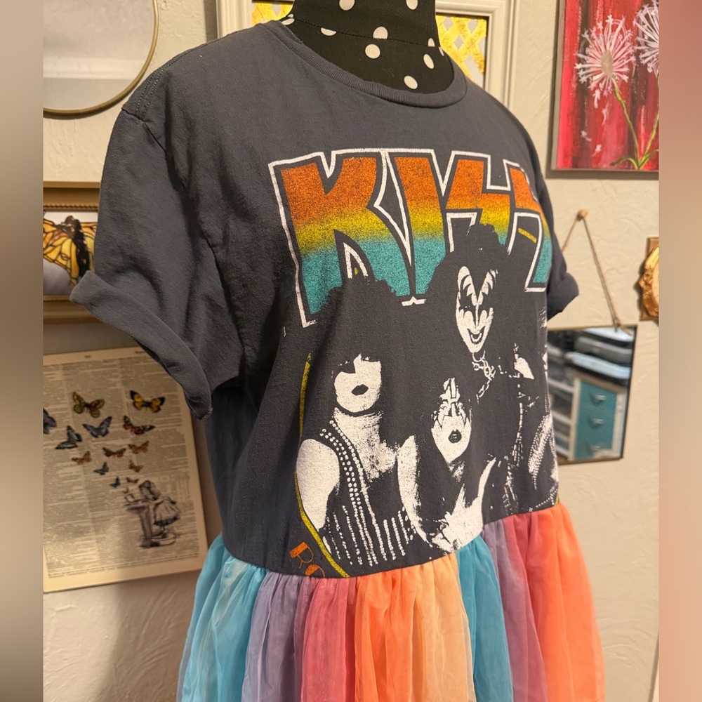 KISS Edition! Band tee to midi! 🎸The Remix Collection 🥁 - Picture 3 of 8